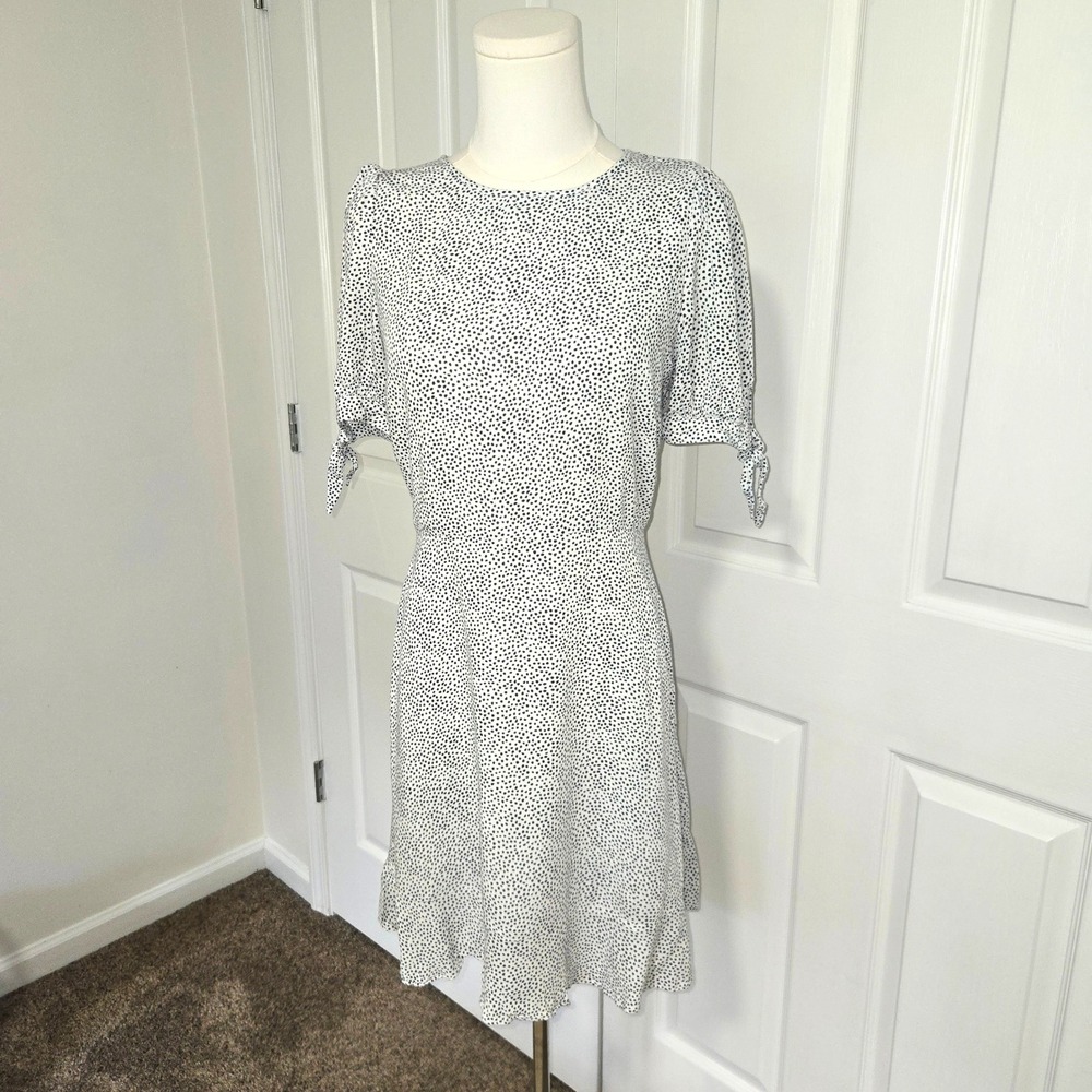 Banana Republic Fit and Flare Dress Womens 6 White Black Polka Dot Puff Sleeve